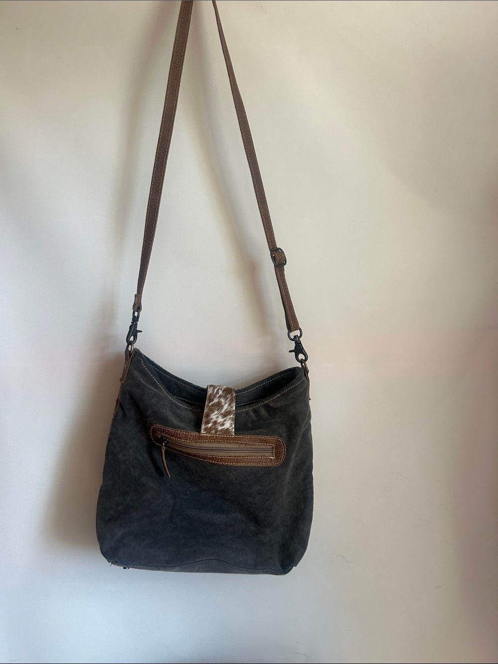 Myra mixed medium Aztec Pattern Crossbody Shoulder Bag - Picture 3 of 7